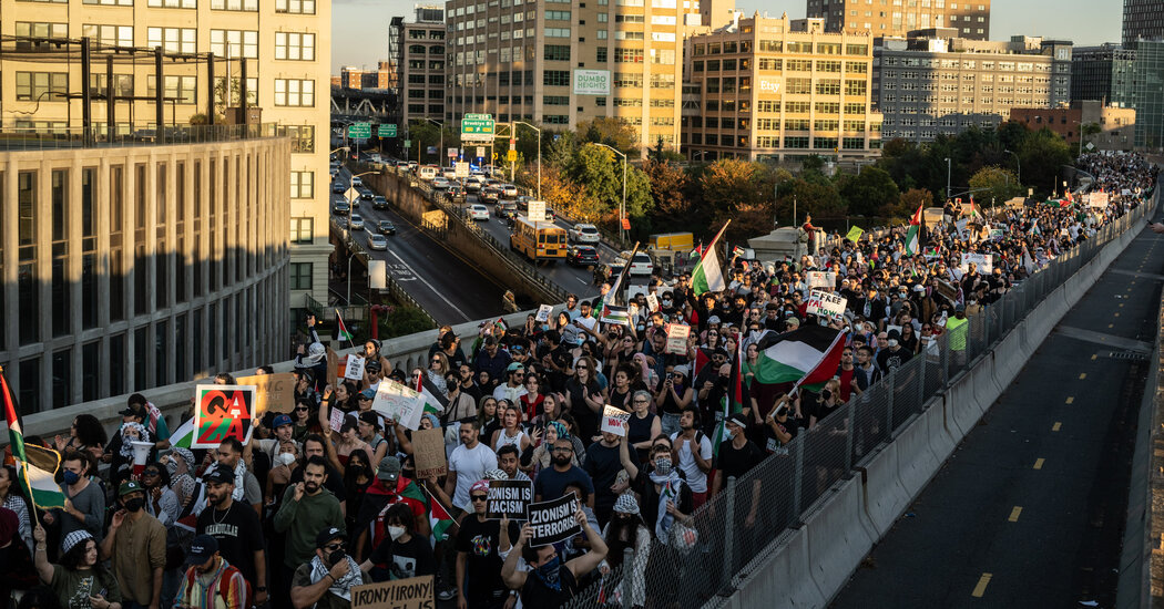 Pro-Palestine Protesters in NYC March Onto Brooklyn Bridge