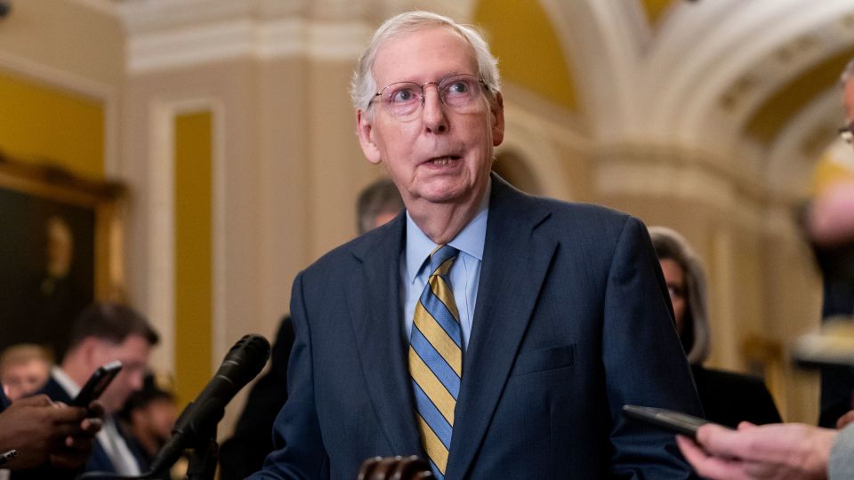 Mitch McConnell advocates for Ukraine aid, despite House GOP push for standalone Israel package