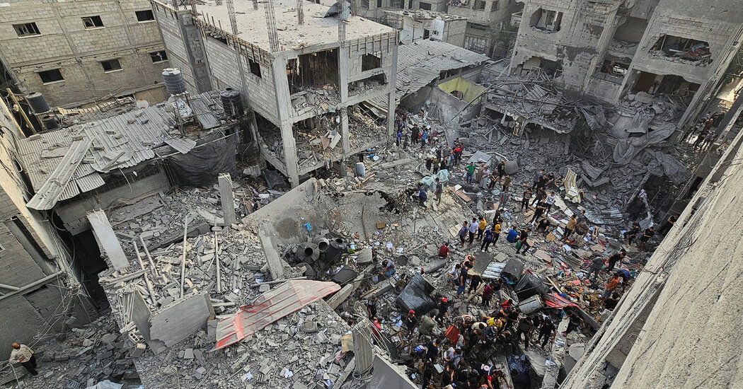 Israeli Troops Encircle Gaza City as Global Criticism of Strikes Mounts