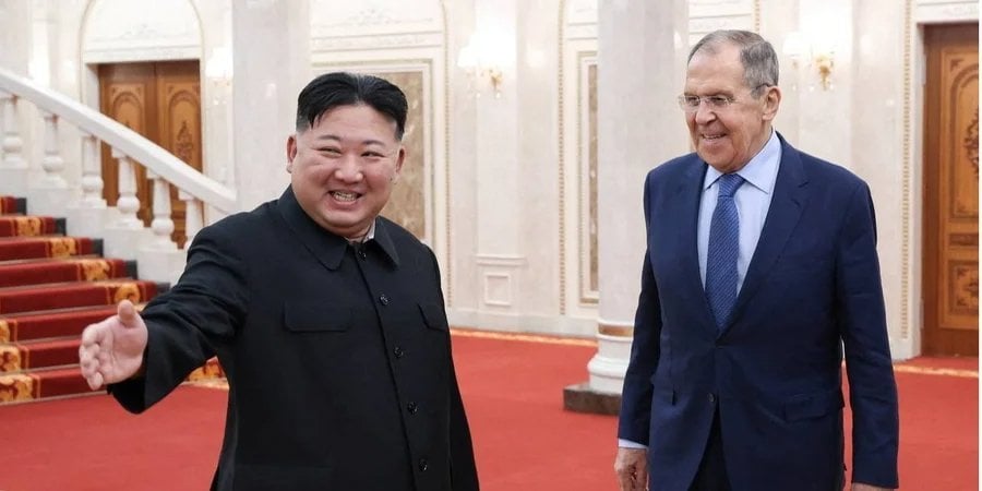 North Korean leader Kim Jong Un and Russian Foreign Minister Sergei Lavrov in Pyongyang, October 19, 2023