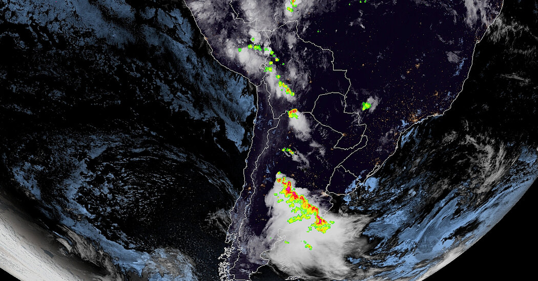 Storm Kills 13 in Argentine Port of Bahía Blanca
