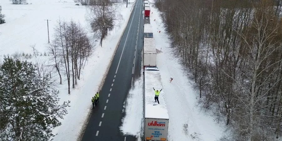 The movement of trucks on the border with Slovakia is restored