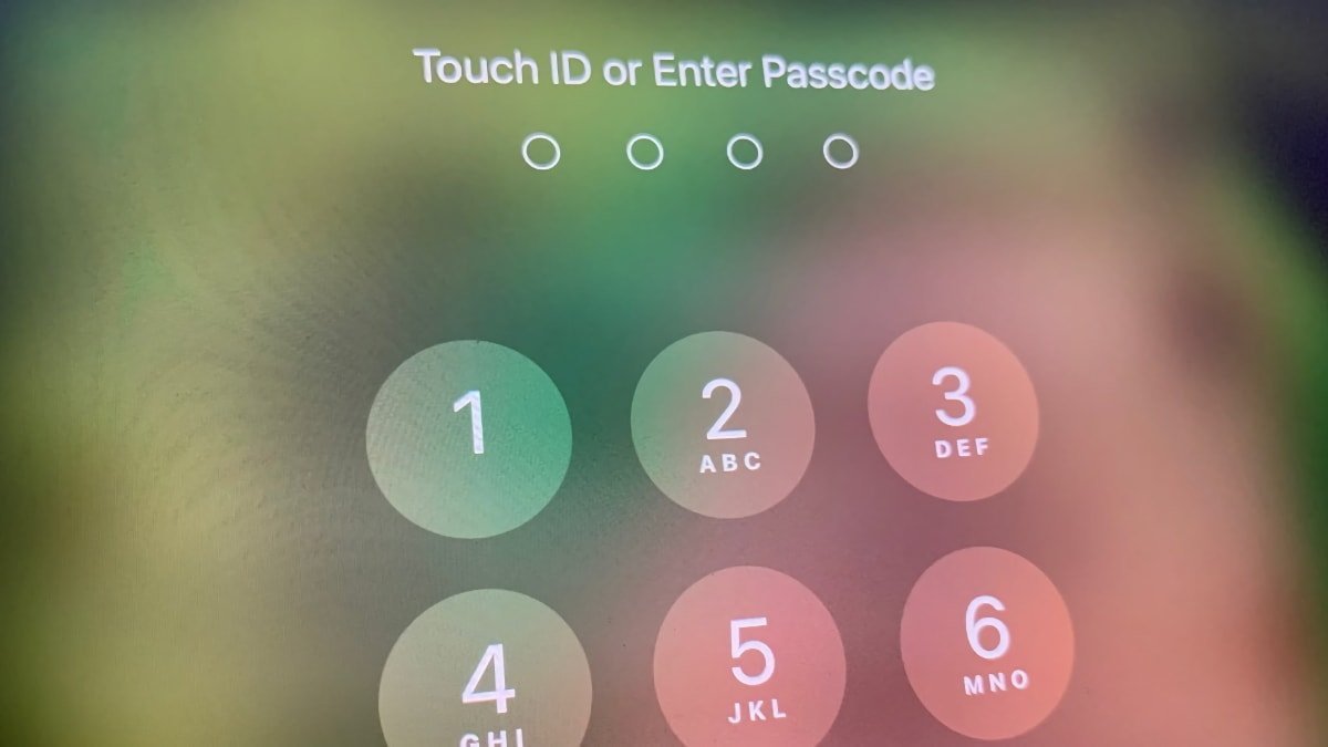 How a passcode thief took up to $2 million through stolen iPhones