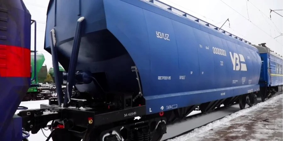 Ukrzaliznytsia builds dual-gauge grain car to increase Ukraine-Europe export capacity by rail