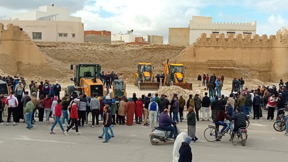 Three dead after historic Kairouan walls collapse